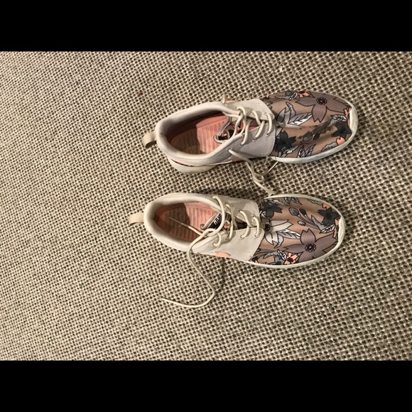 Nike Roches size 7.5 - Picture 3 of 4